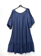 Plus Size Flowy dress with cutout shoulders