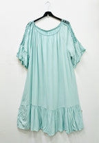 Plus Size Flowy dress with cutout shoulders
