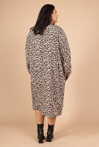 Flowy printed dress i Stor Storlek