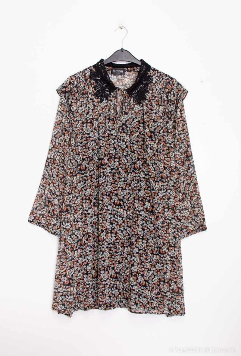 Plus Size Two-piece voile print dress with lace collar