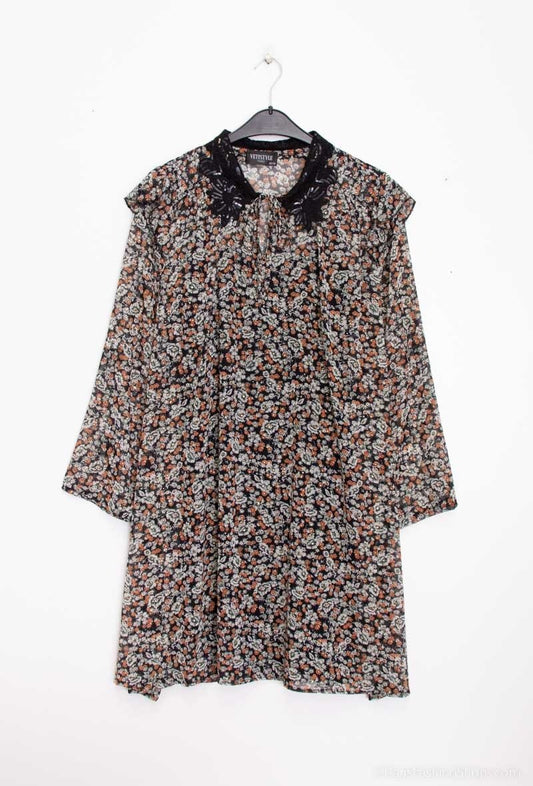 Plus Size Two-piece voile print dress with lace collar