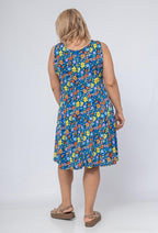 Flared printed dress i Stor Storlek