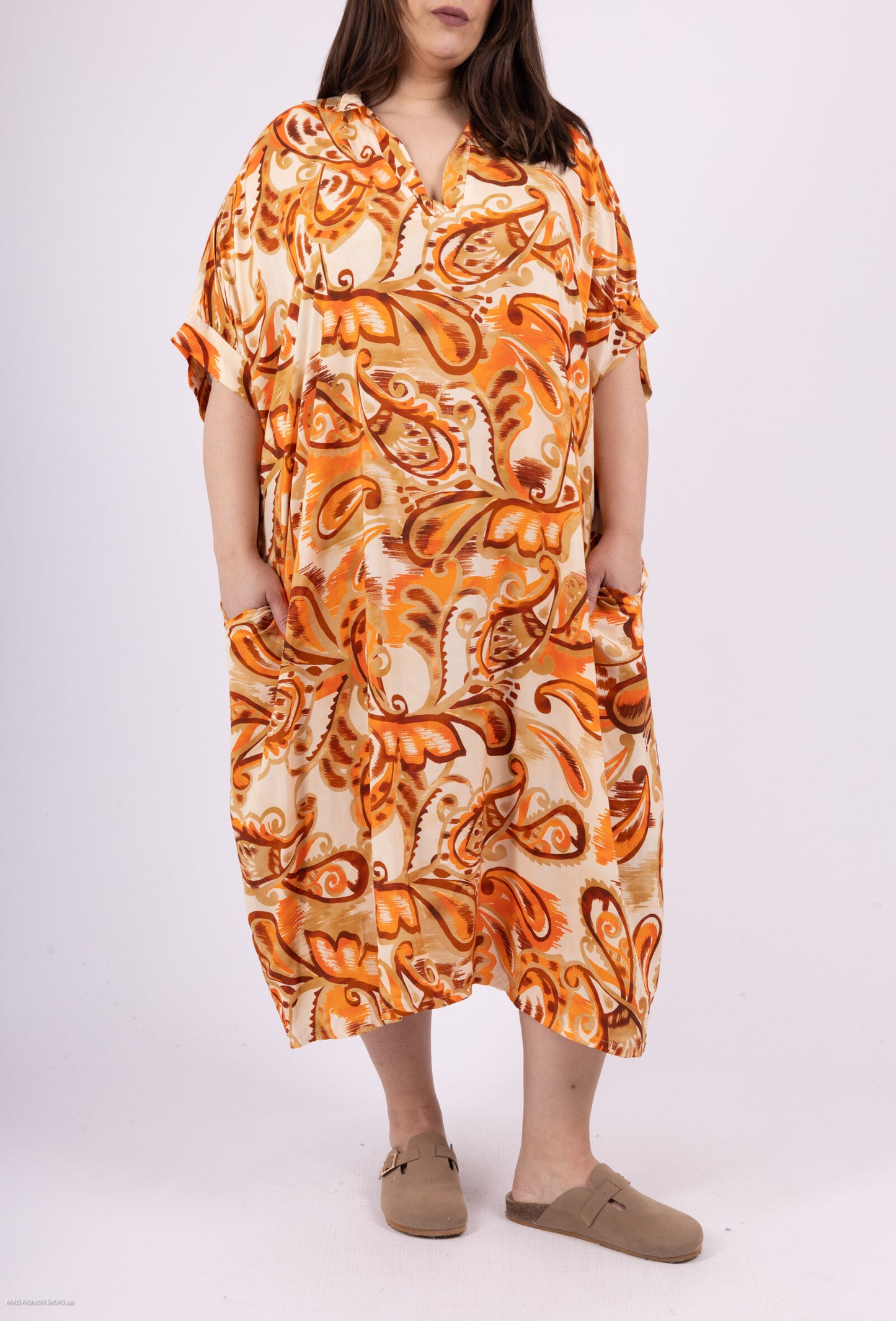 Plus Size Long fluid paisley print dress