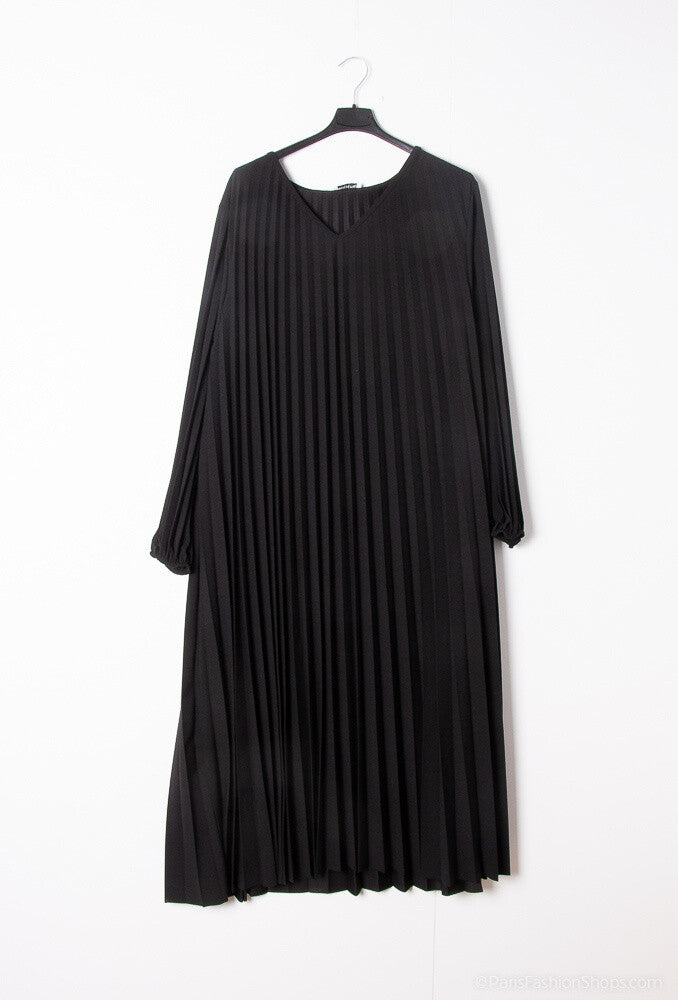 Plus Size Lång Plisserad Scuba Crepe Klänning