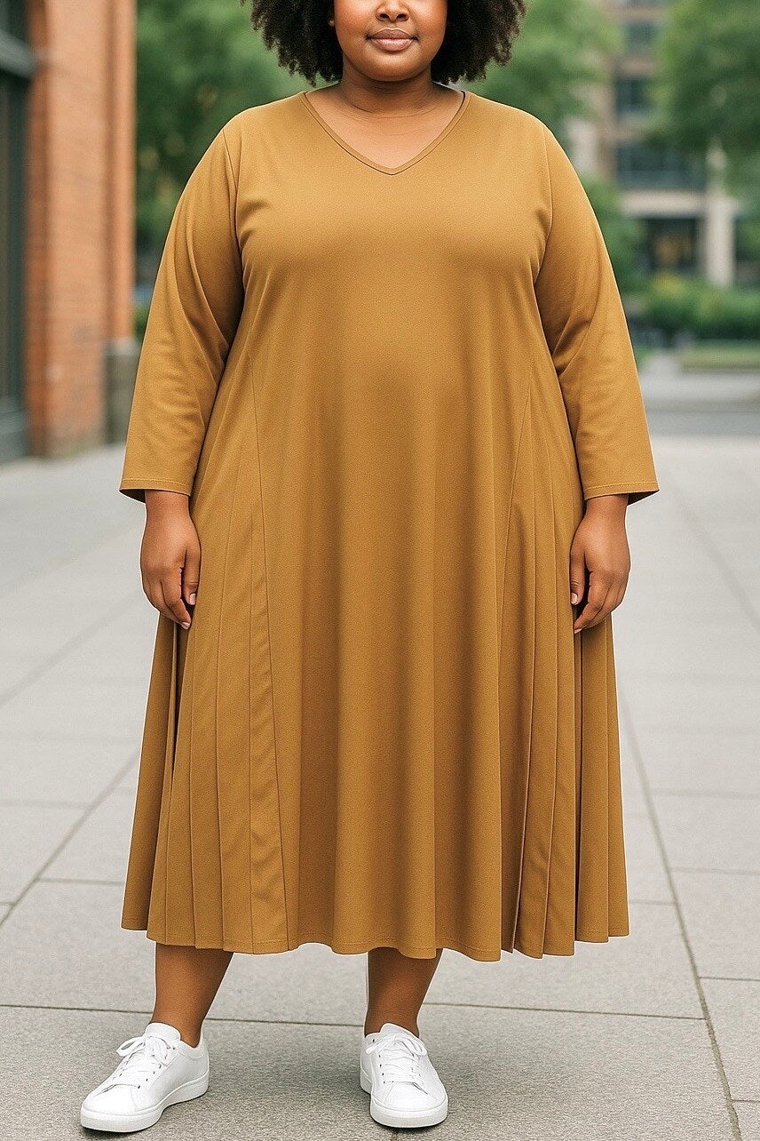 Pleated long dress i Plus Size