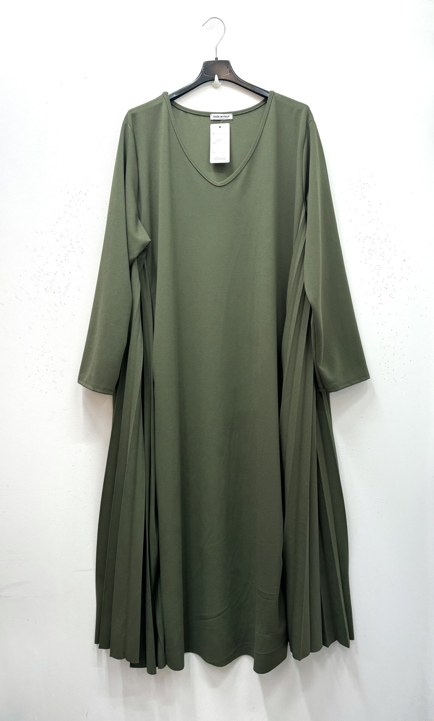 Pleated long dress i Plus Size