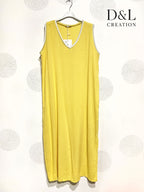 Plus Size Long sleeveless dress V -neck 70% Lin T38 at T52+