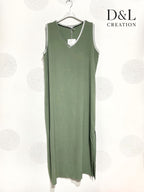 Plus Size Long sleeveless dress V -neck 70% Lin T38 at T52+