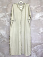 Plus Size Long plain dress with short sleeves and pompoms