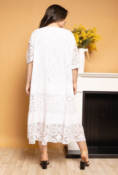 Plus Size Lace Midi Klänning med Overlay Effekt