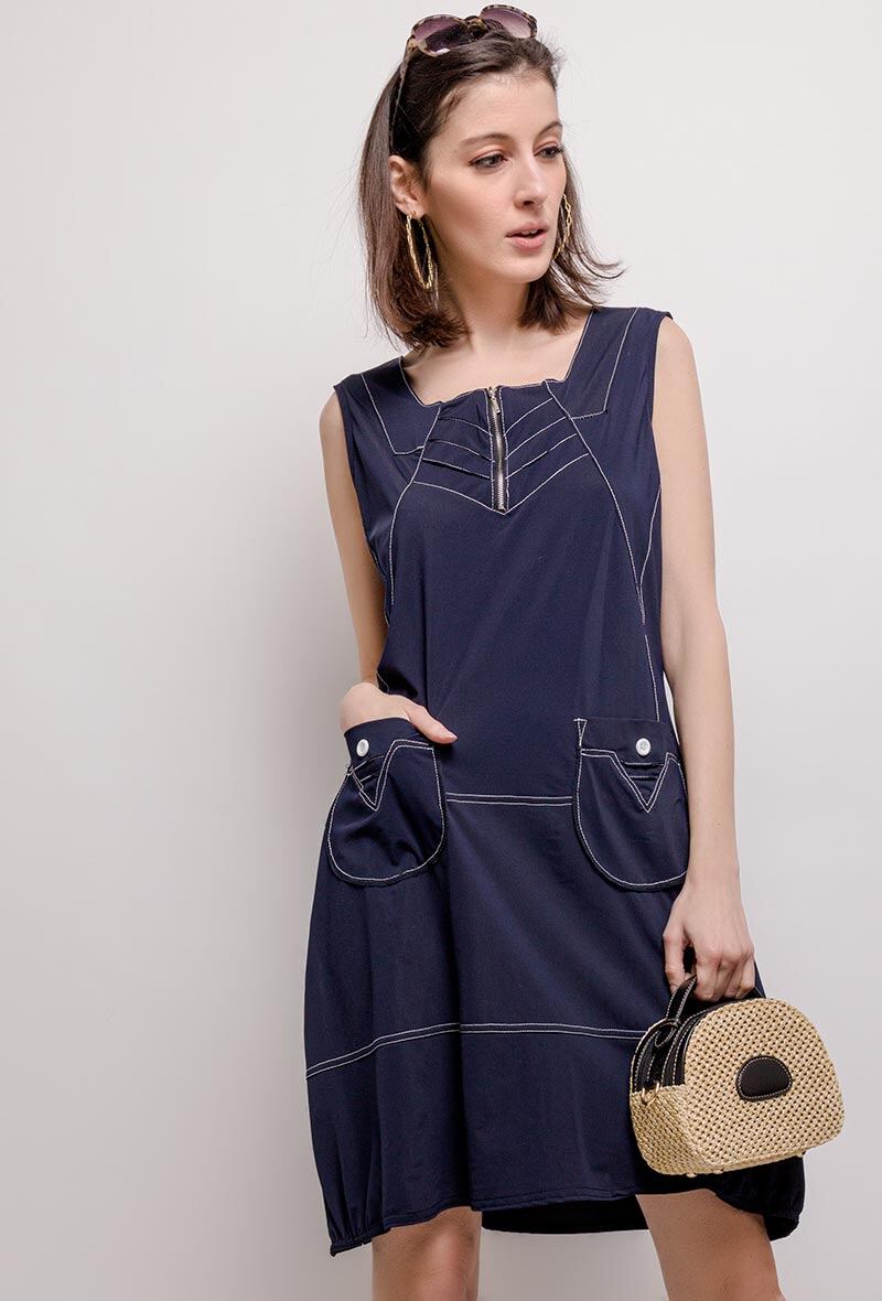 Plus Size Stretch dress with pockets