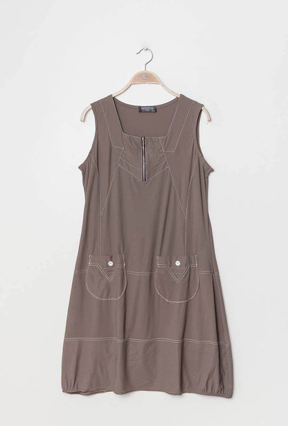 Plus Size Stretch dress with pockets