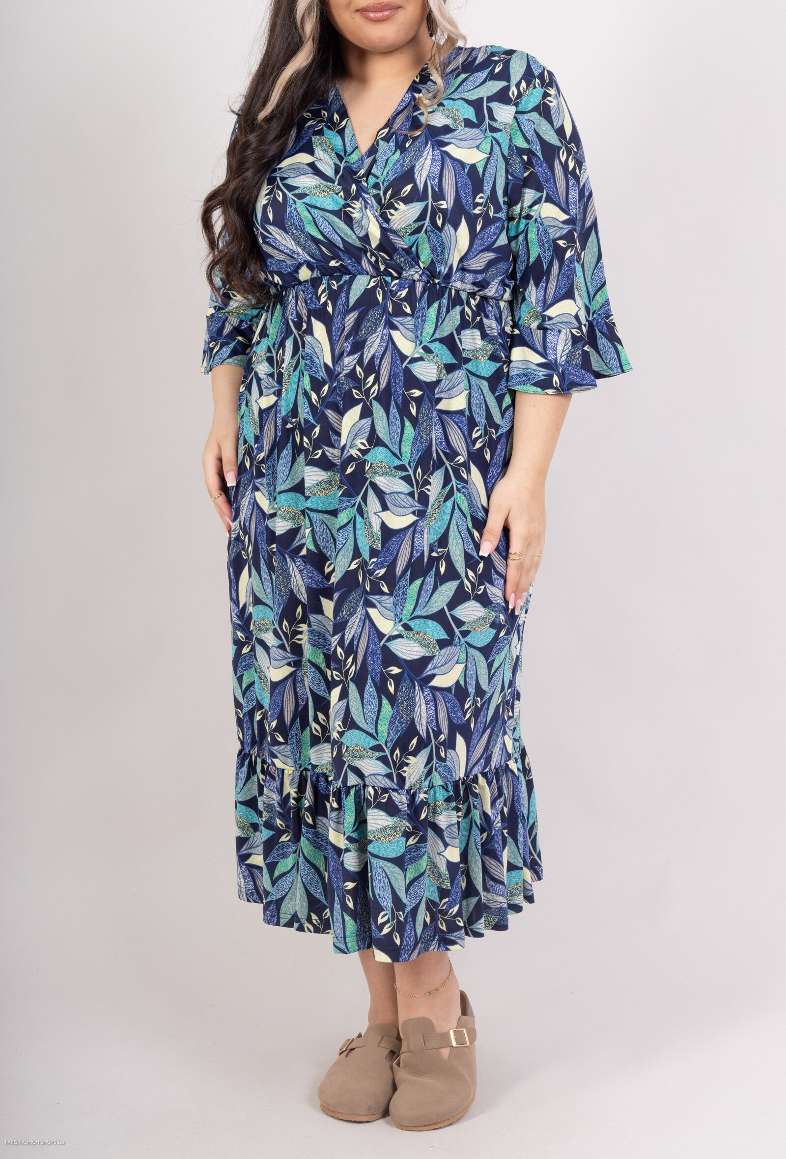 Trapeze klänning med volangärmar i stor storlek