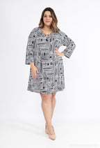 Plus Size Tunic Klänning med Öppen Krage och 3/4 Ärmar