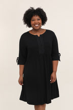 Tunikaklänning med spetskrage i stor storlek