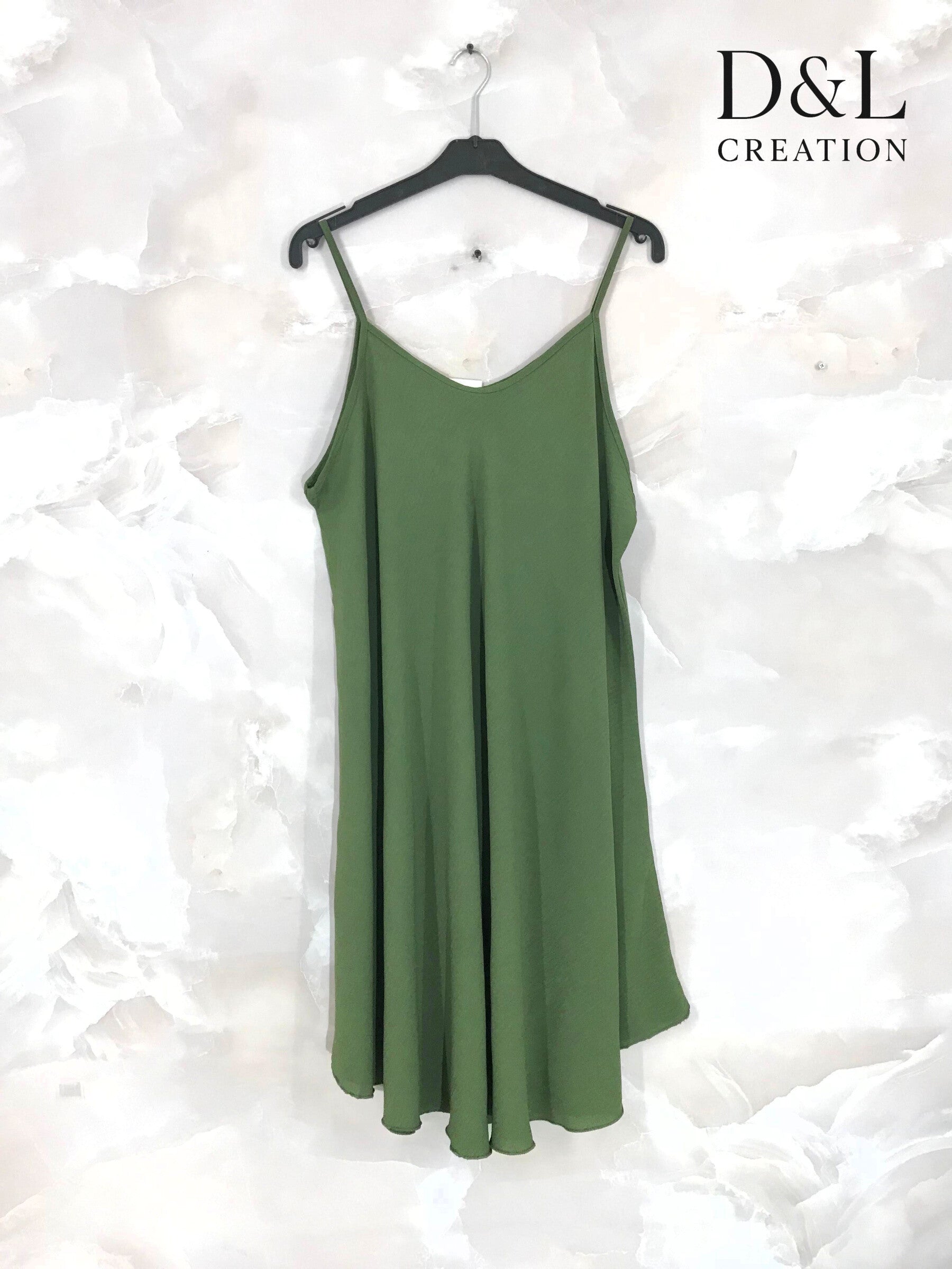 Plus Size Solid color flared dress with thin straps size 38 to 52