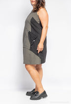 Plus Size Zipped Klänning
