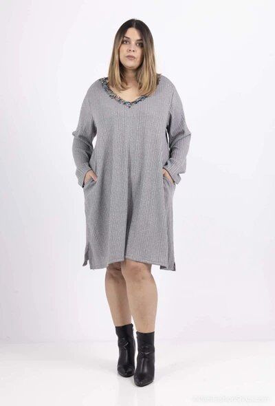 DRESS i Stor Storlek