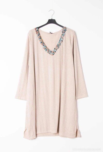 DRESS i Stor Storlek - Elegant Höstklänning för Plus Size Kvinna