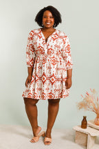 Sommarklänningar med tryck och bälte i Stor Storlek