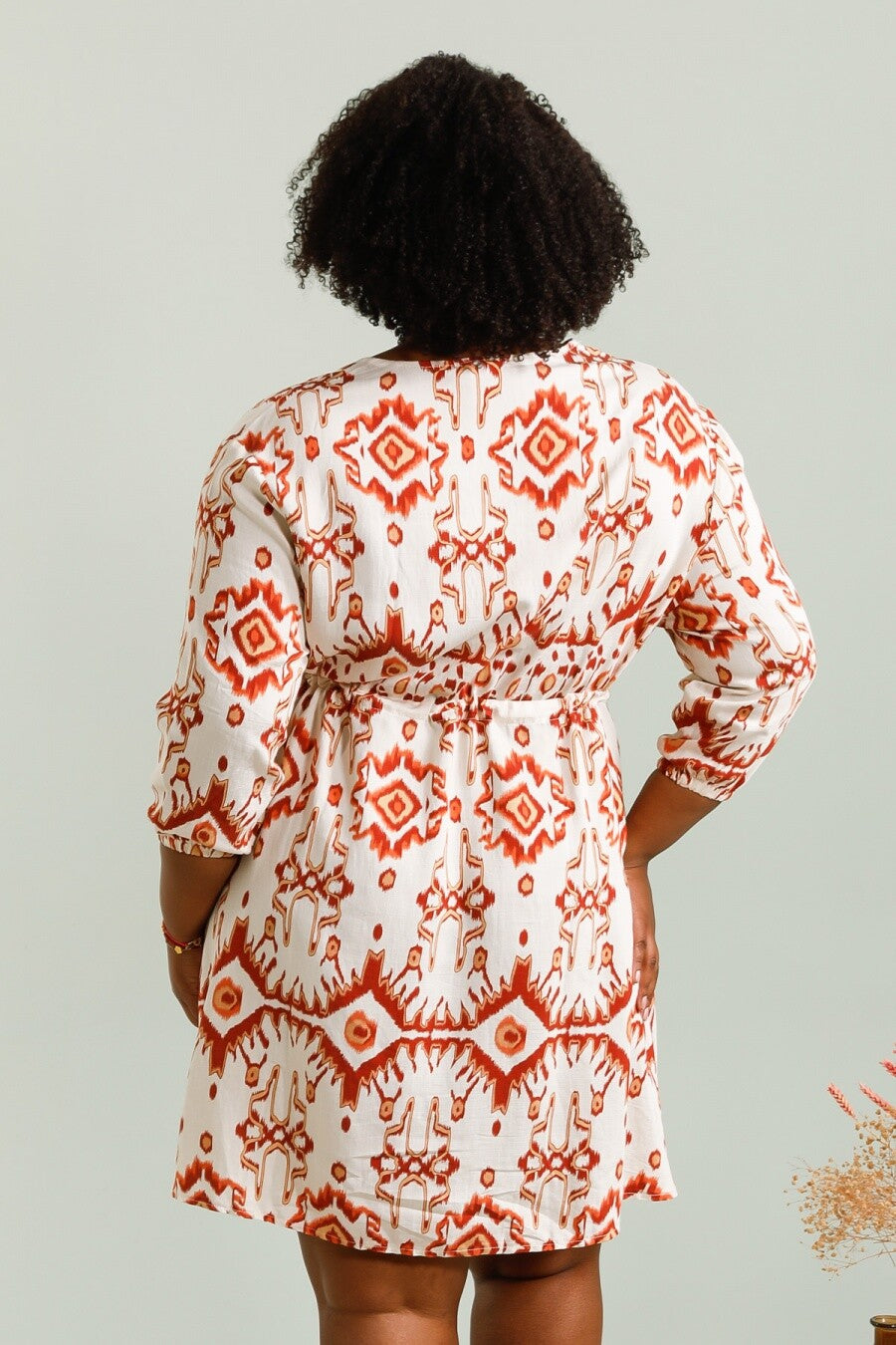 Sommarklänningar med tryck och bälte i Stor Storlek