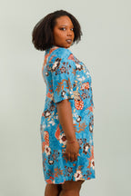 V-ringad mönstrad klänning med viskosknut i stor storlek