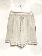Plus Size Linen shorts with T38 to T50 pockets