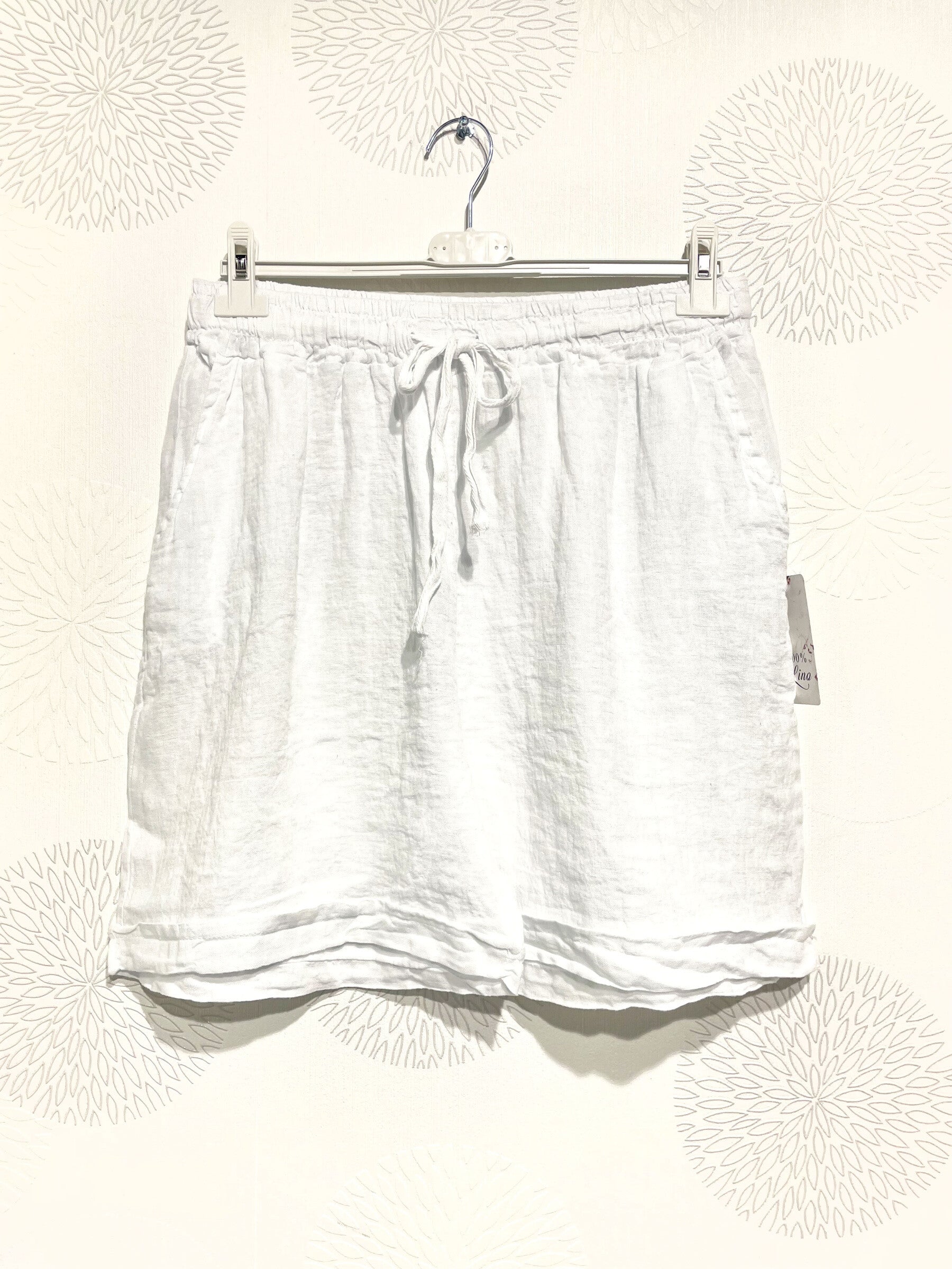 Plus Size Linen shorts with T38 to T50 pockets