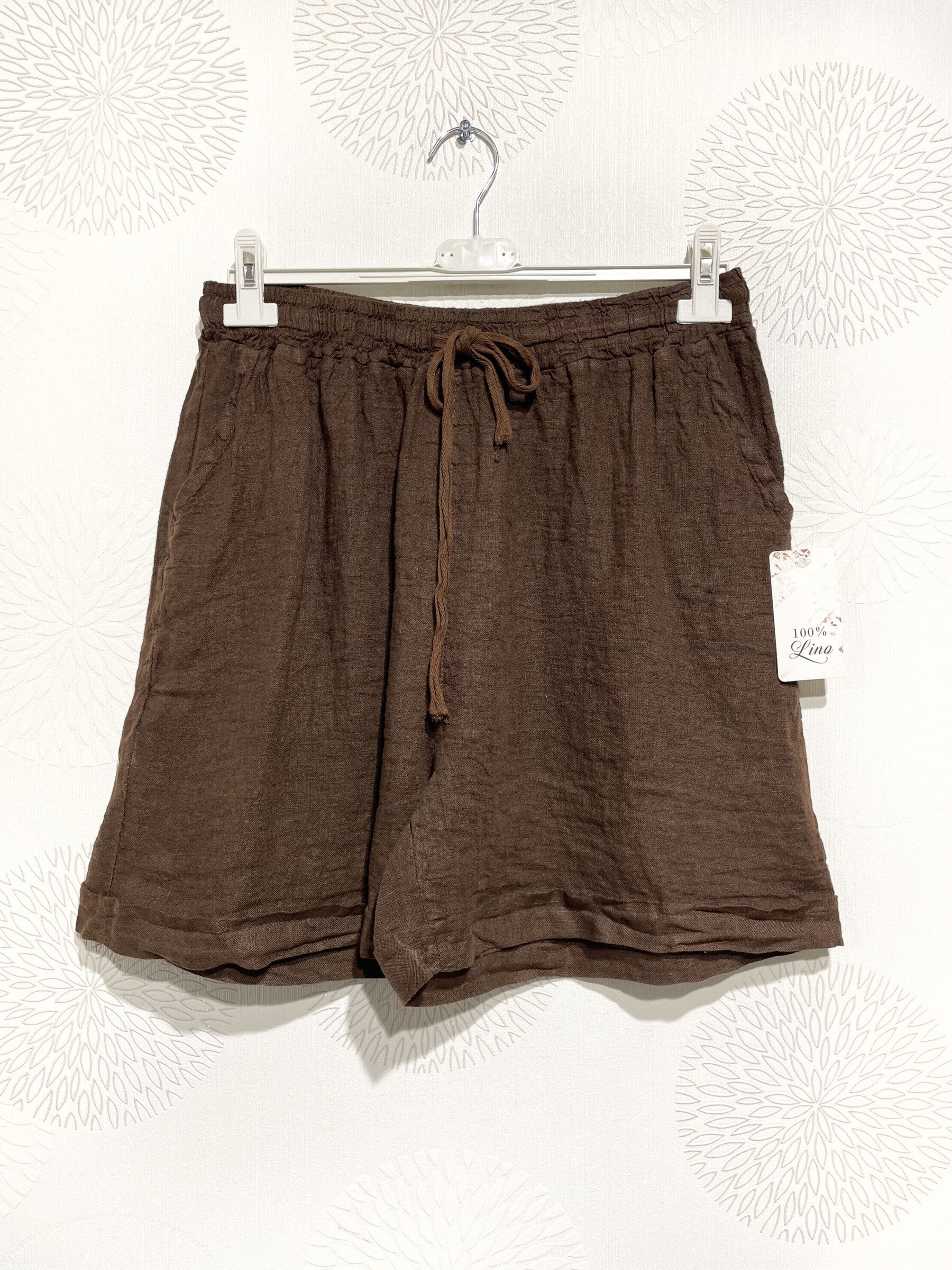 Plus Size Linen shorts with T38 to T50 pockets