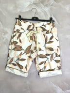 Plus Size Foliage Print Shorts