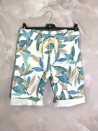 Plus Size Foliage Print Shorts
