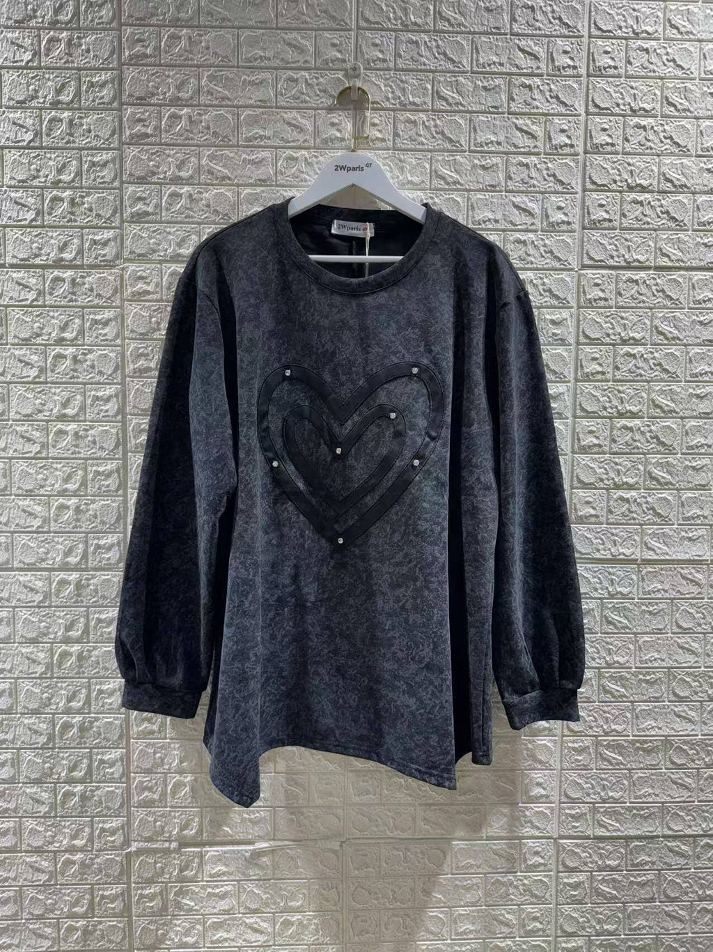 Plus Size Sweatshirt med Rhinestone-Hjärta