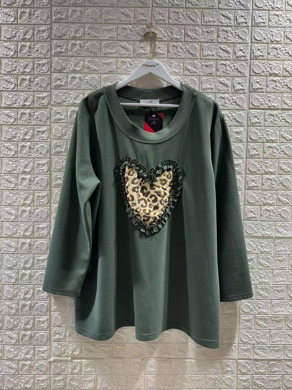Plus Size Sweatshirt med Leopard och Hjärta