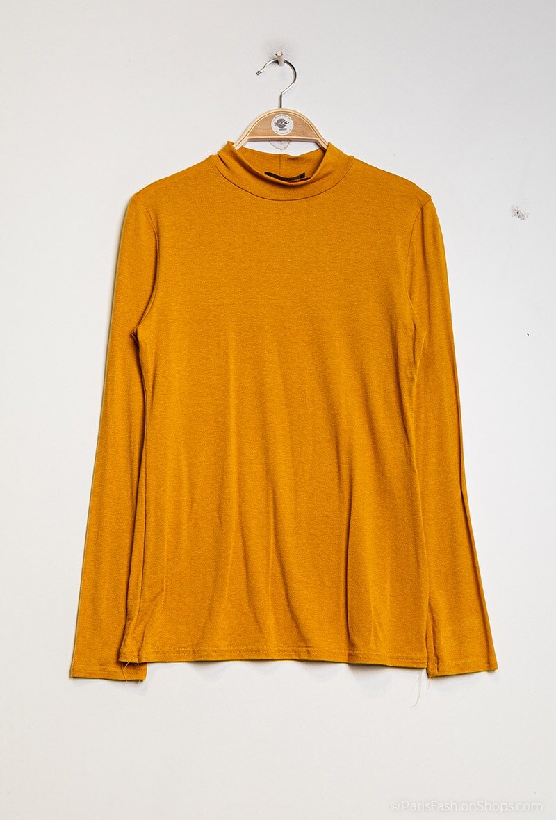 Plus Size T-shirt with funnel neck