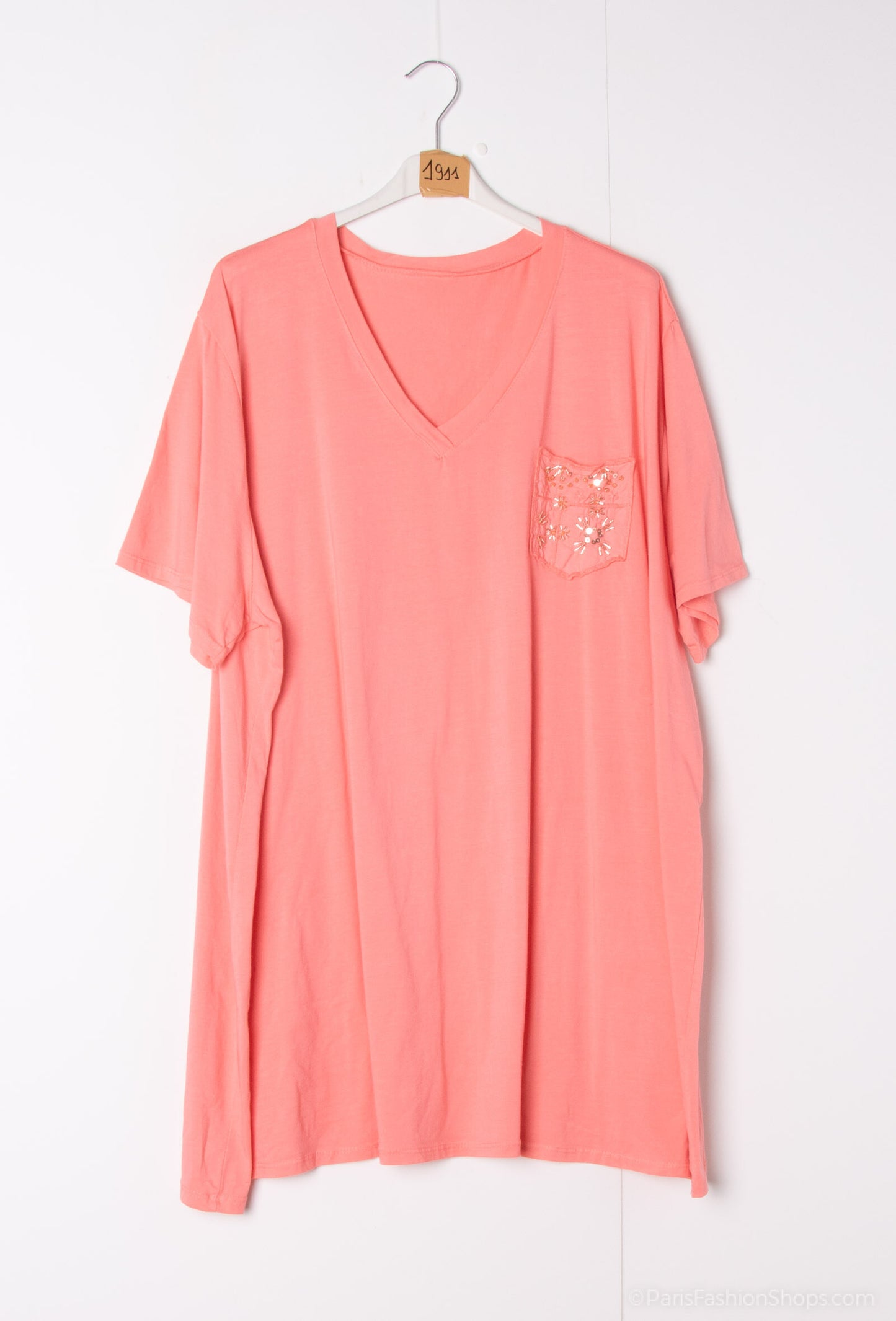 Plus Size V-neck large cotton teeshirt with embroidered chest pocket