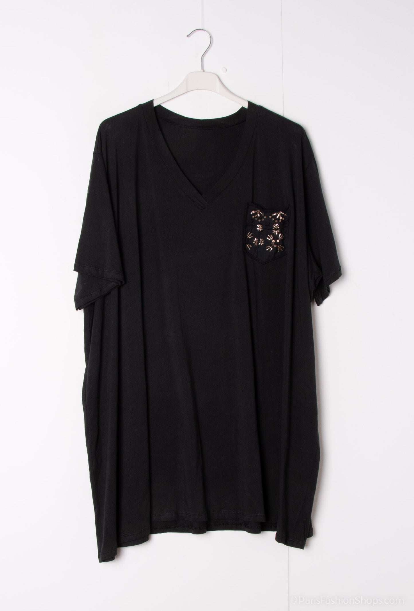 Plus Size V-neck large cotton teeshirt with embroidered chest pocket