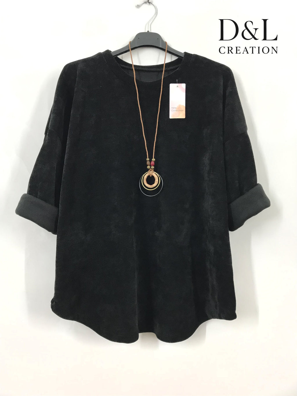 Long-sleeve velvet top with necklace