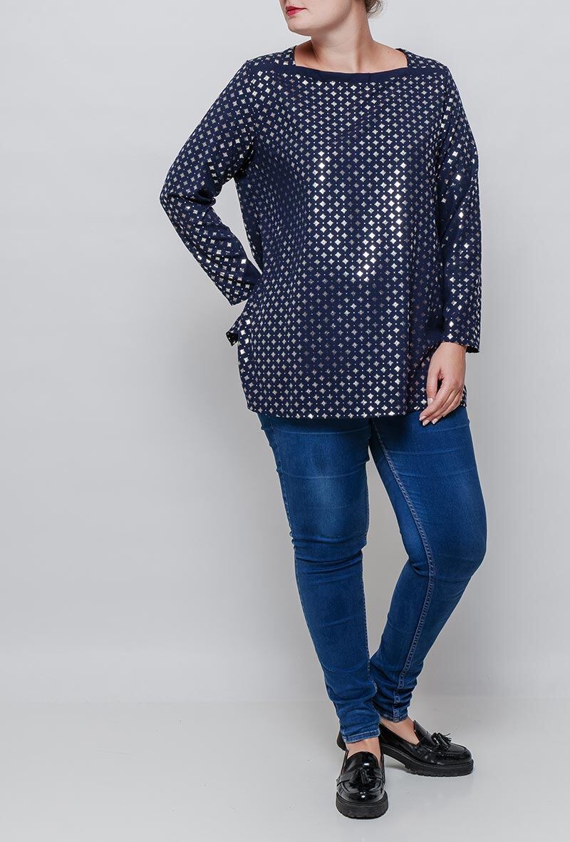 Plus Size Spotted Top