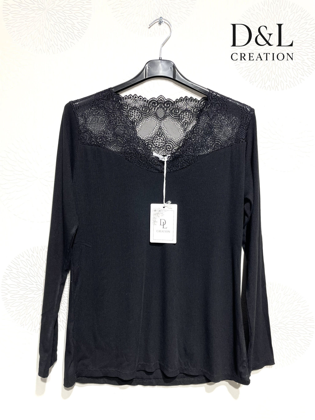 Ultra-stretch ribbed basic top with lace