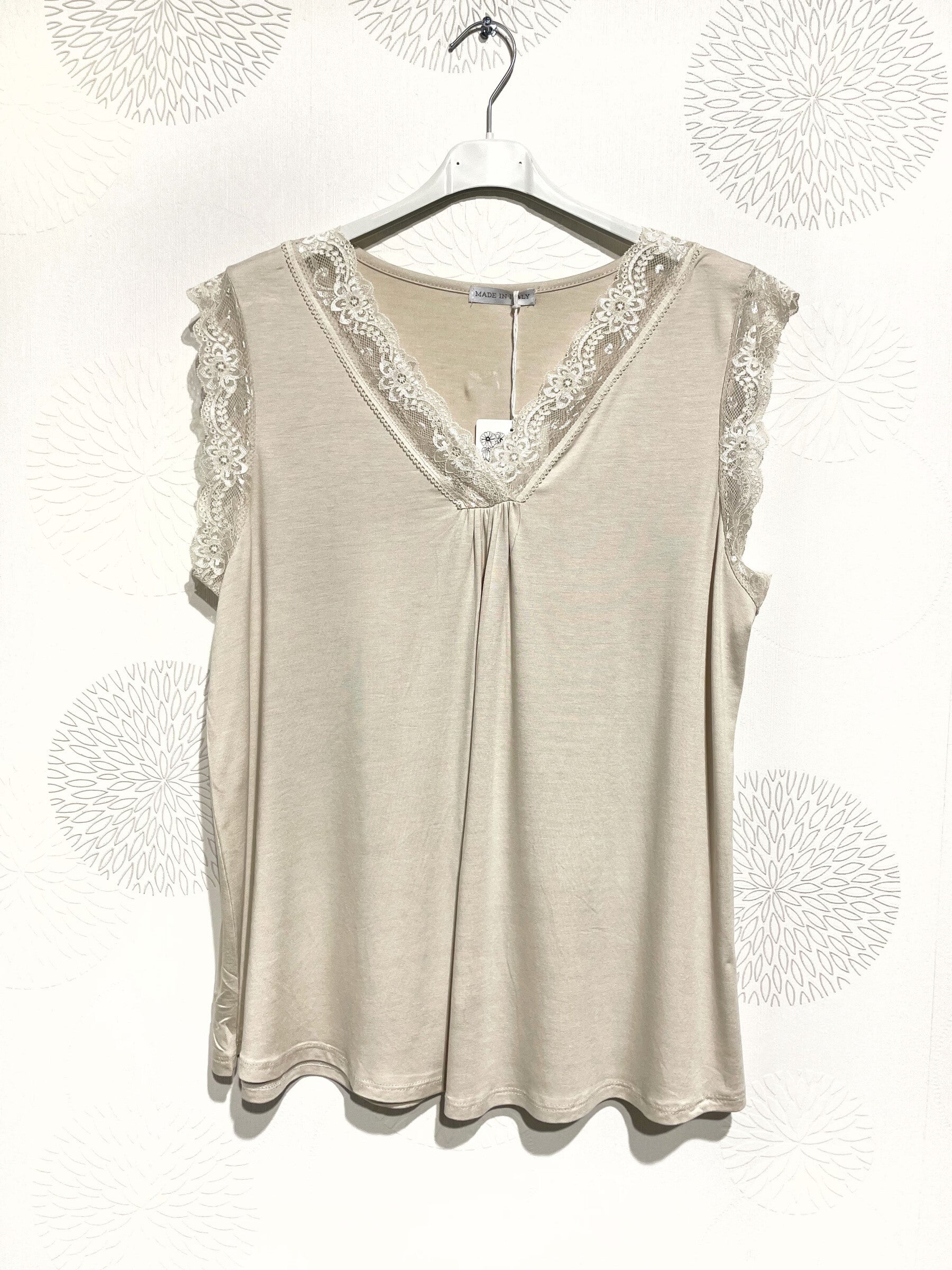 Plus Size Ultra stretch basic top with lace v t38 v t52