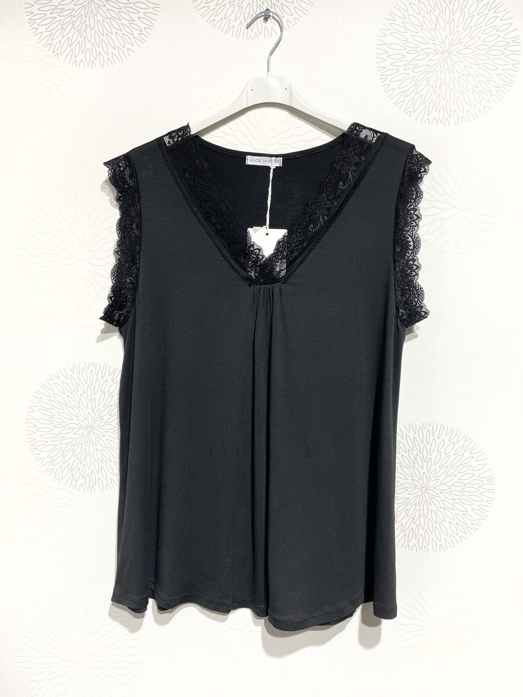 Plus Size Ultra stretch basic top with lace v t38 v t52