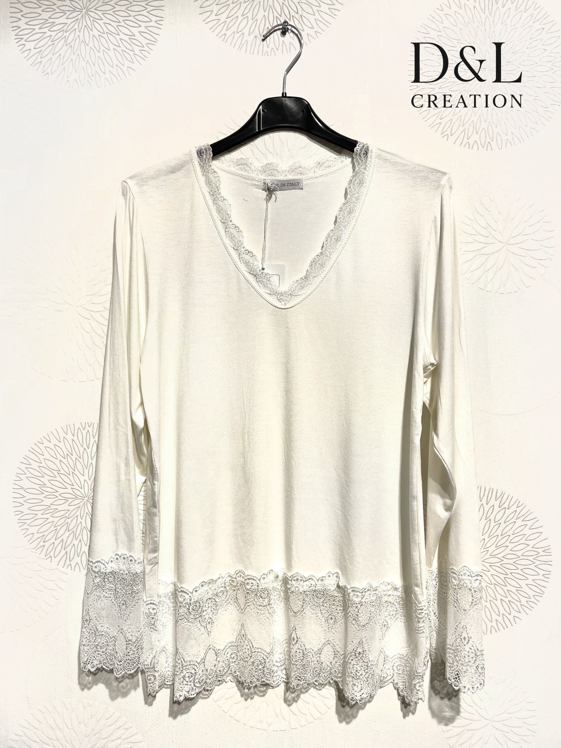 Ultra-stretch basic viscose top with lace