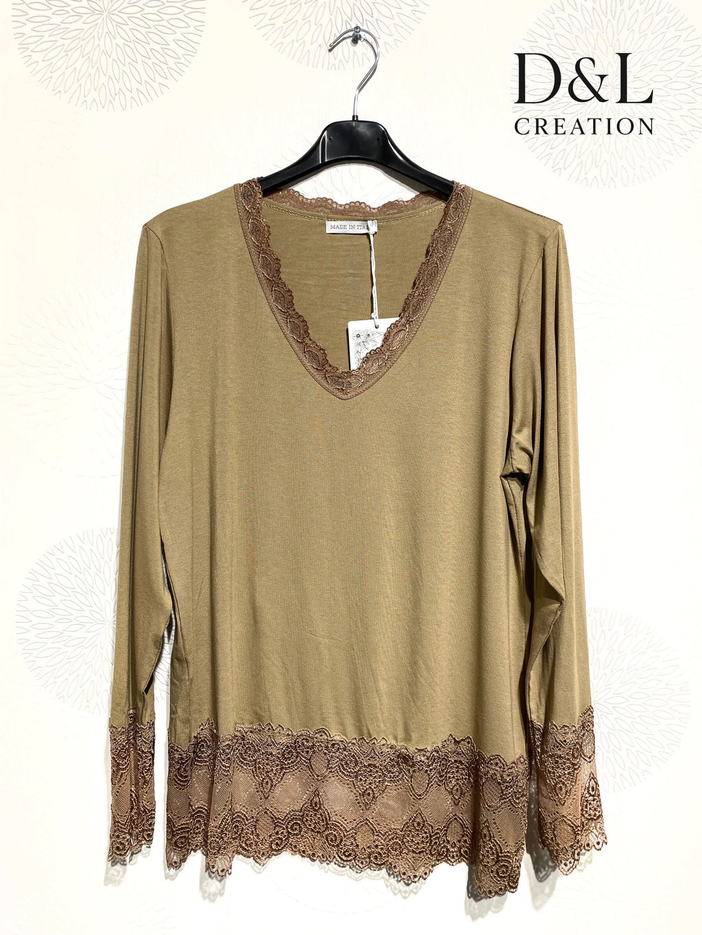 Ultra-stretch basic viscose top with lace