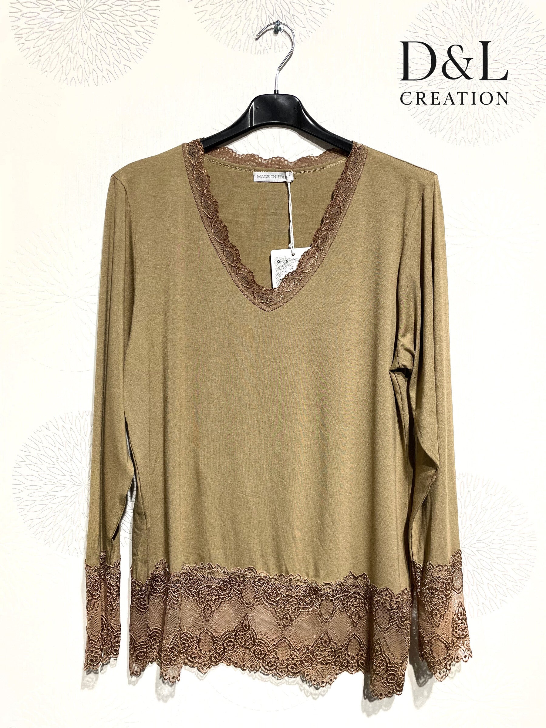 Ultra-stretch basic viscose top with lace