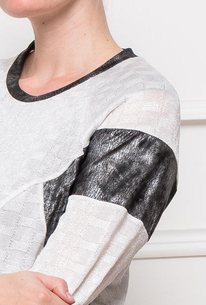 Plus Size Bi-material Top med Flared Passform