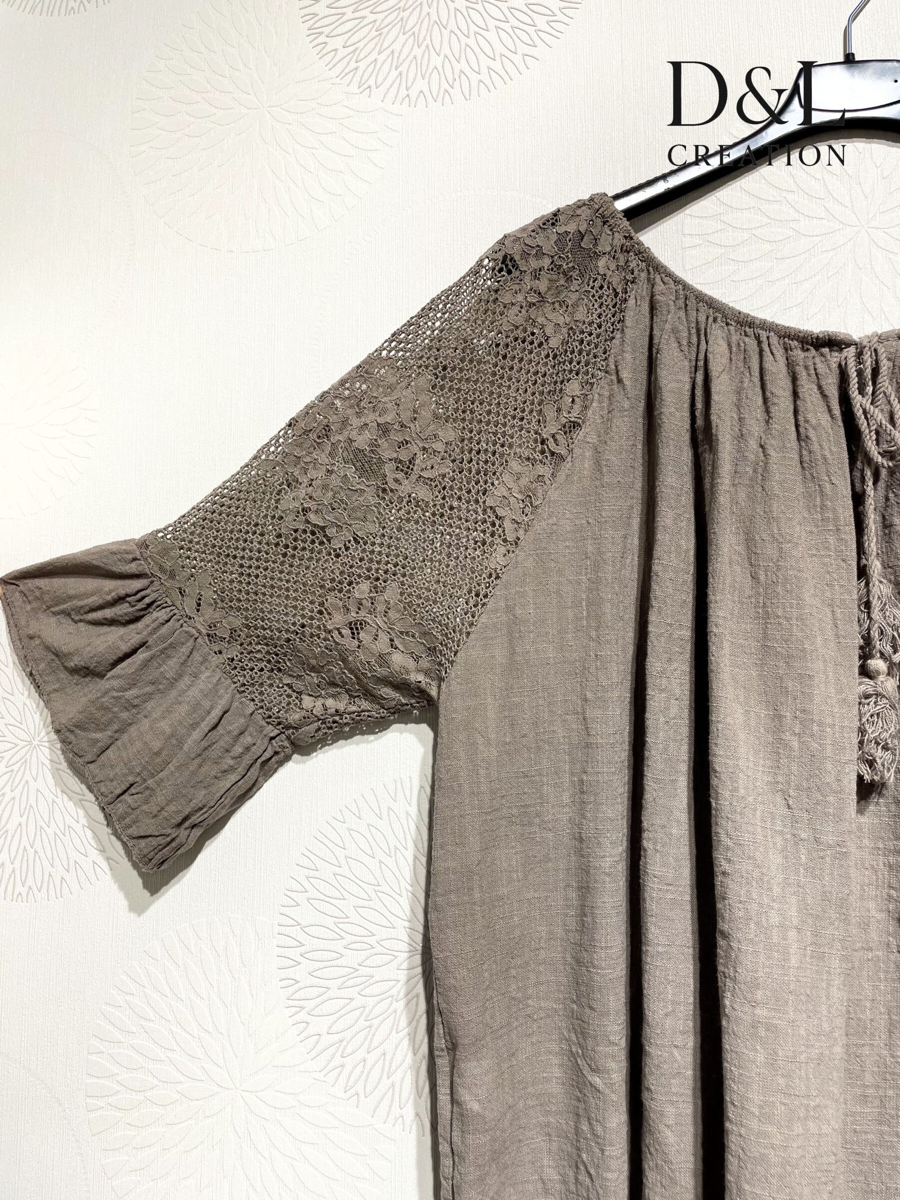 Plus Size Top med Båthals och Spetsärmar T38-T54+