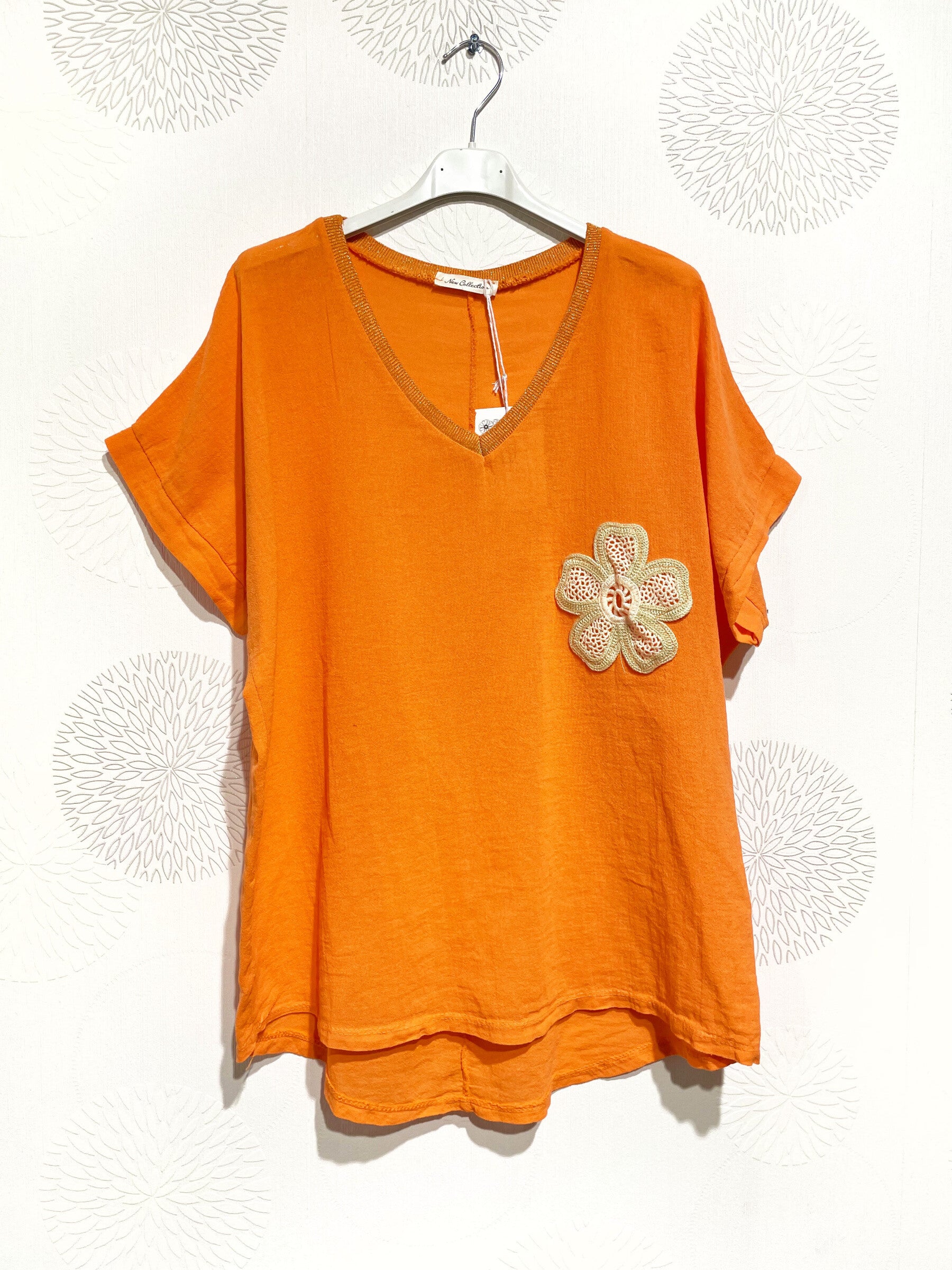 Plus Size Top med Glittrig Band och Broderad Blomma