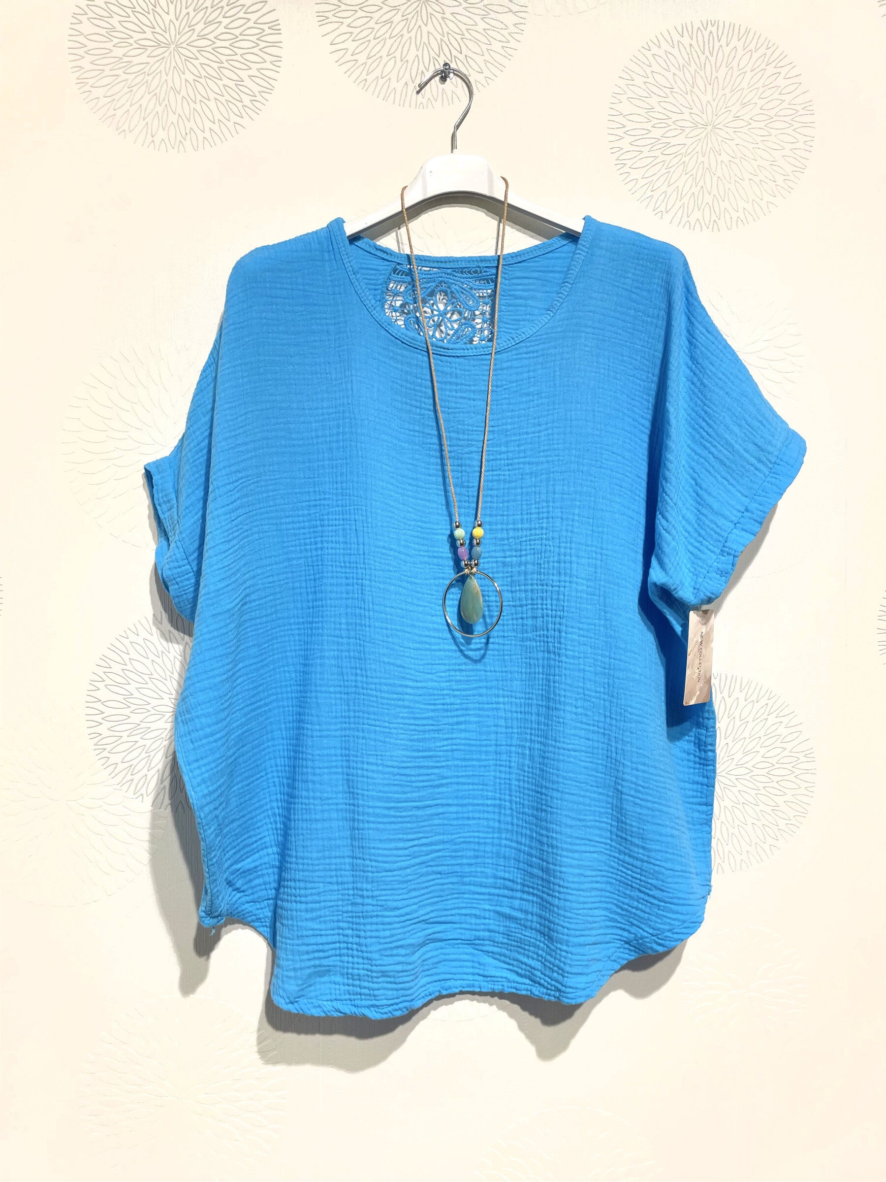 Plus Size Top double cotton gauze with lace in the back T38 to T52