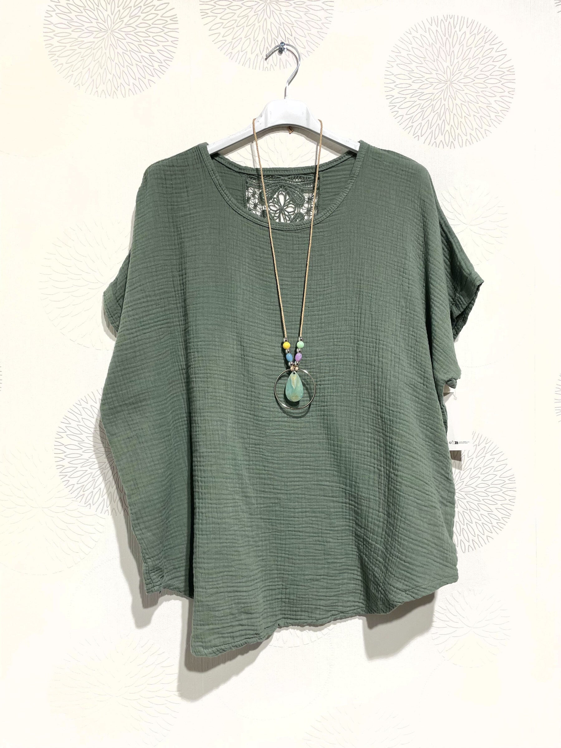 Plus Size Top double cotton gauze with lace in the back T38 to T52