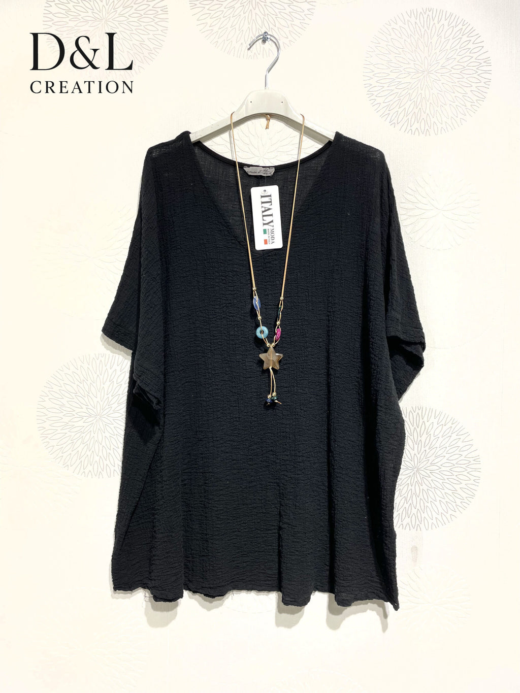 Plus Size Top in V -neck in ultra stretch embossed cotton with t40 collar in T54